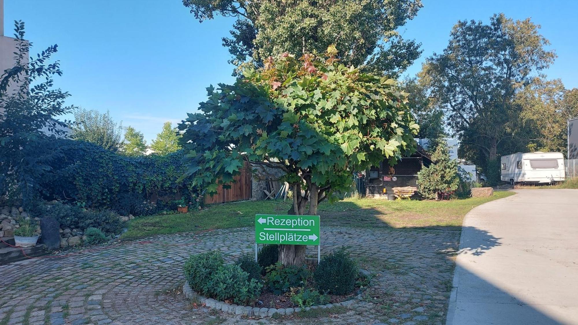 Leipzig Ferienwohnung In Ruhiger Lage Esterno foto