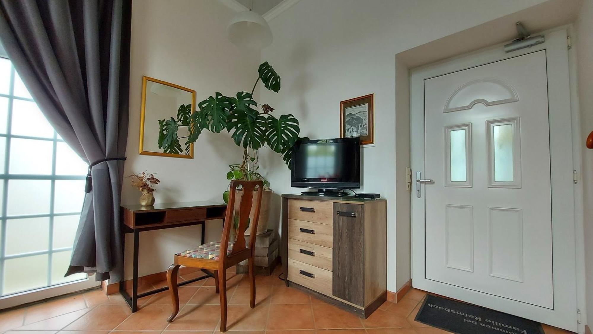 Leipzig Ferienwohnung In Ruhiger Lage Esterno foto